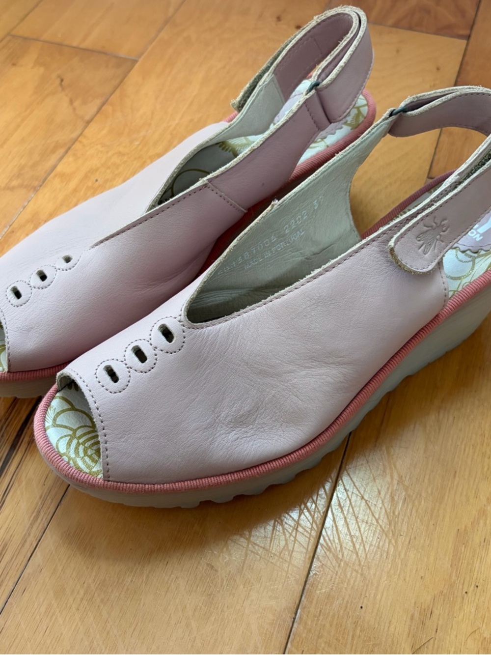 Fly London Yeay Rose Pink Leather Wedge Sandals Peep Toe Slingback Size 39 - Picture 3 of 9